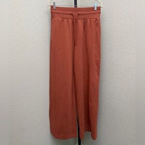 Old Navy Women’s Rust Extra High Rise Wide Leg Drawstring Pants